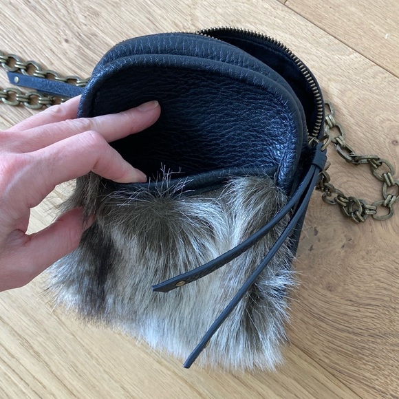 Faux Leather + Fur Crossbody Chain Strap - Picture 4 of 7